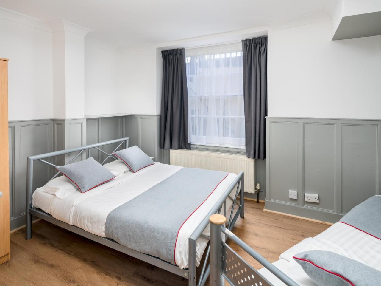 Oyo Kings Hotel London Exterior photo