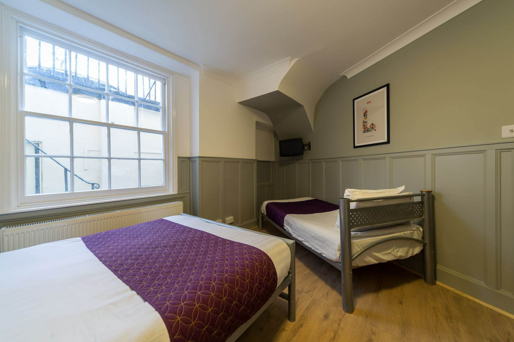 Oyo Kings Hotel London Exterior photo