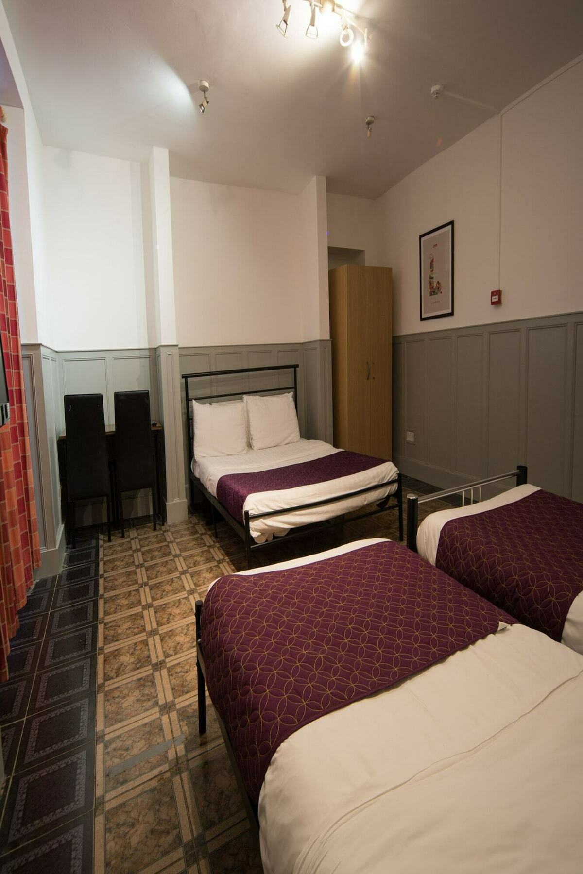 Oyo Kings Hotel London Exterior photo