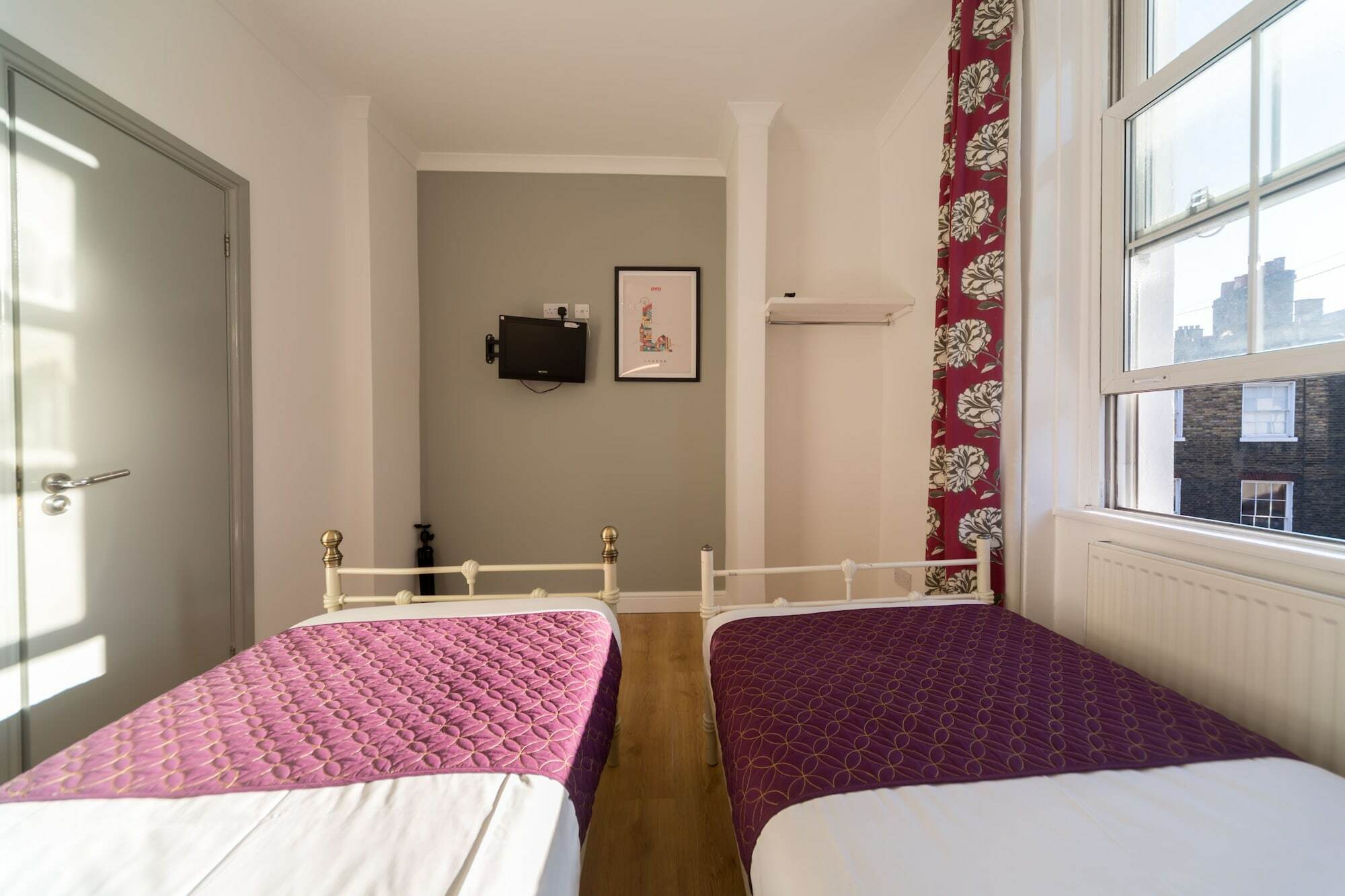 Oyo Kings Hotel London Exterior photo