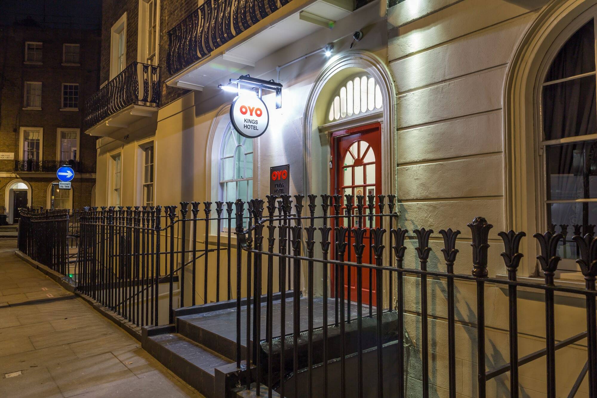 Oyo Kings Hotel London Exterior photo